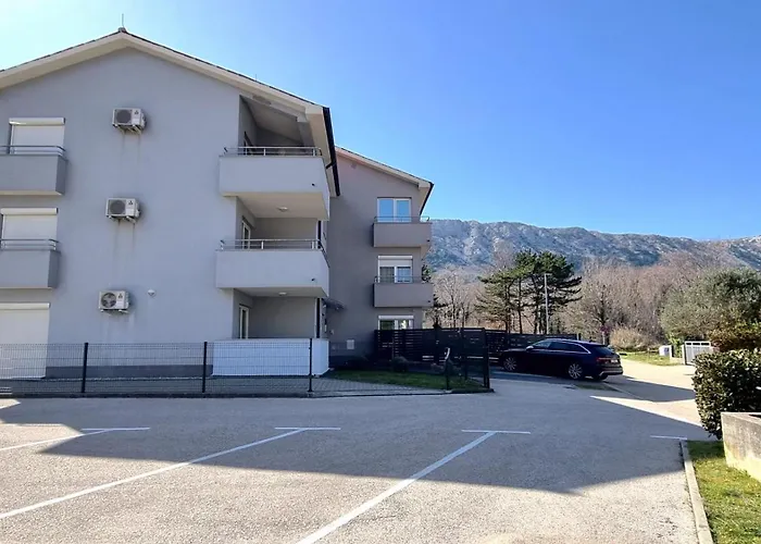 Daire With Parking Space Baska, Krk - 25018 Baška