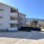 Apartmán With Parking Space Baska, Krk - 25018 Baška