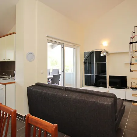 With Parking Space Baska, Krk - 25018 Apartman